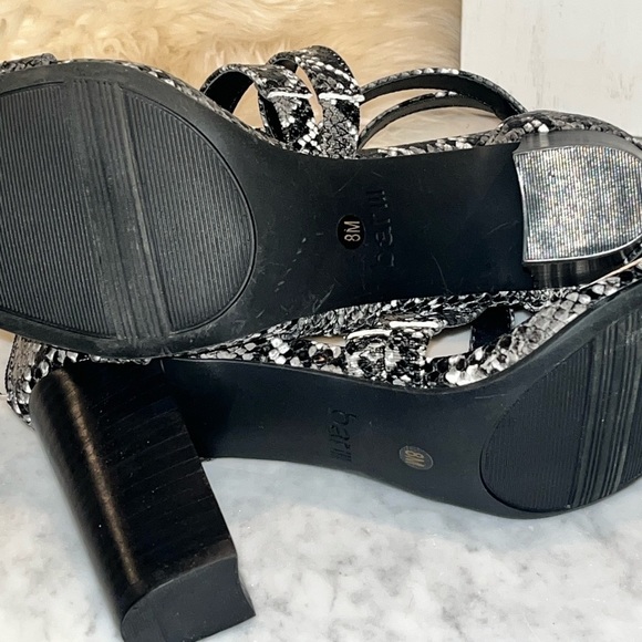 BAR III Women’s Blythe Block Snake Skin Strappy Heels Size 8 - Picture 10 of 11